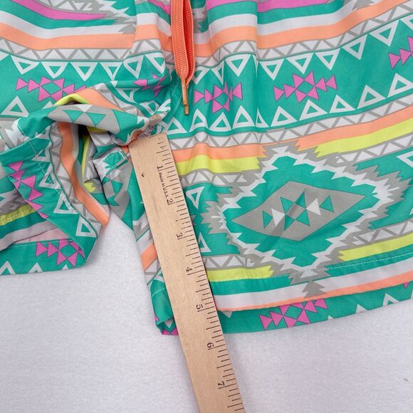 Chubbies Swim Trunks Size Small 5” Inseam Bathing Suit Retro Aztec 80s 90s Party - Picture 7 of 7